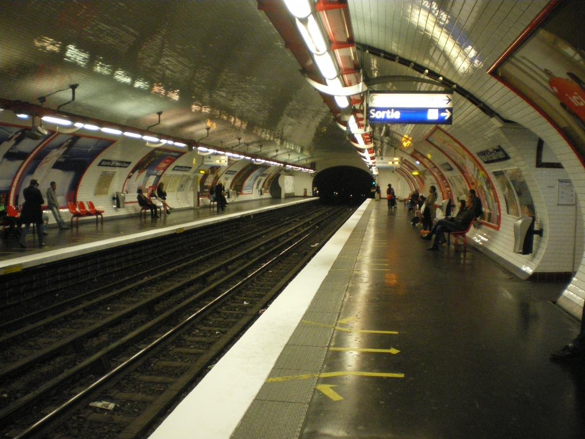 Metrobahnhof Mairie de Saint-Ouen 