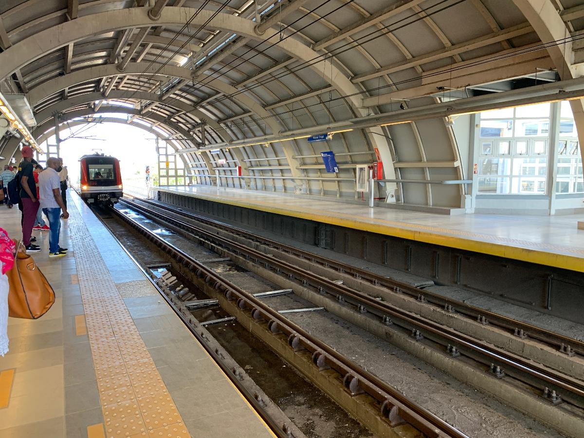 Station de métro Mamá Tingó 