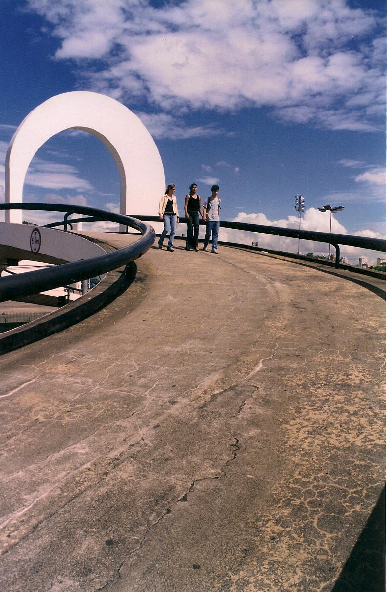 Passerelle du Mémorial de l'Amérique latine 