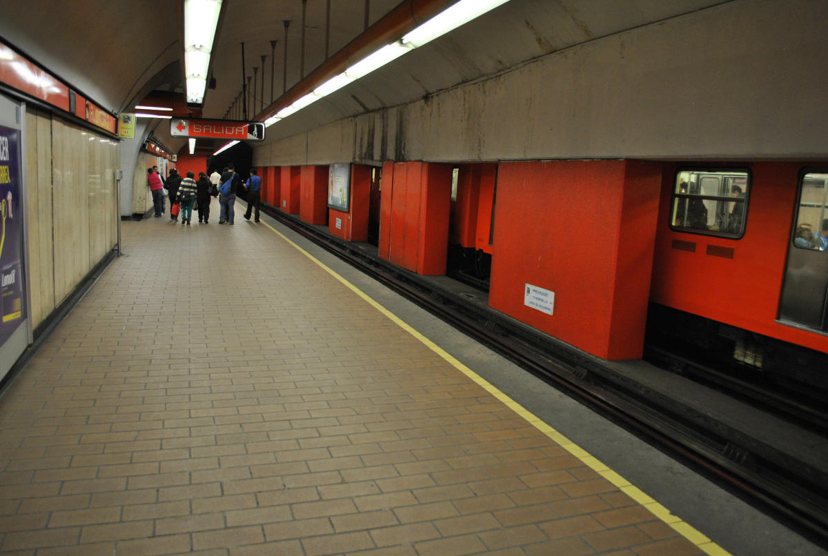 Metrobahnhof Auditorio 