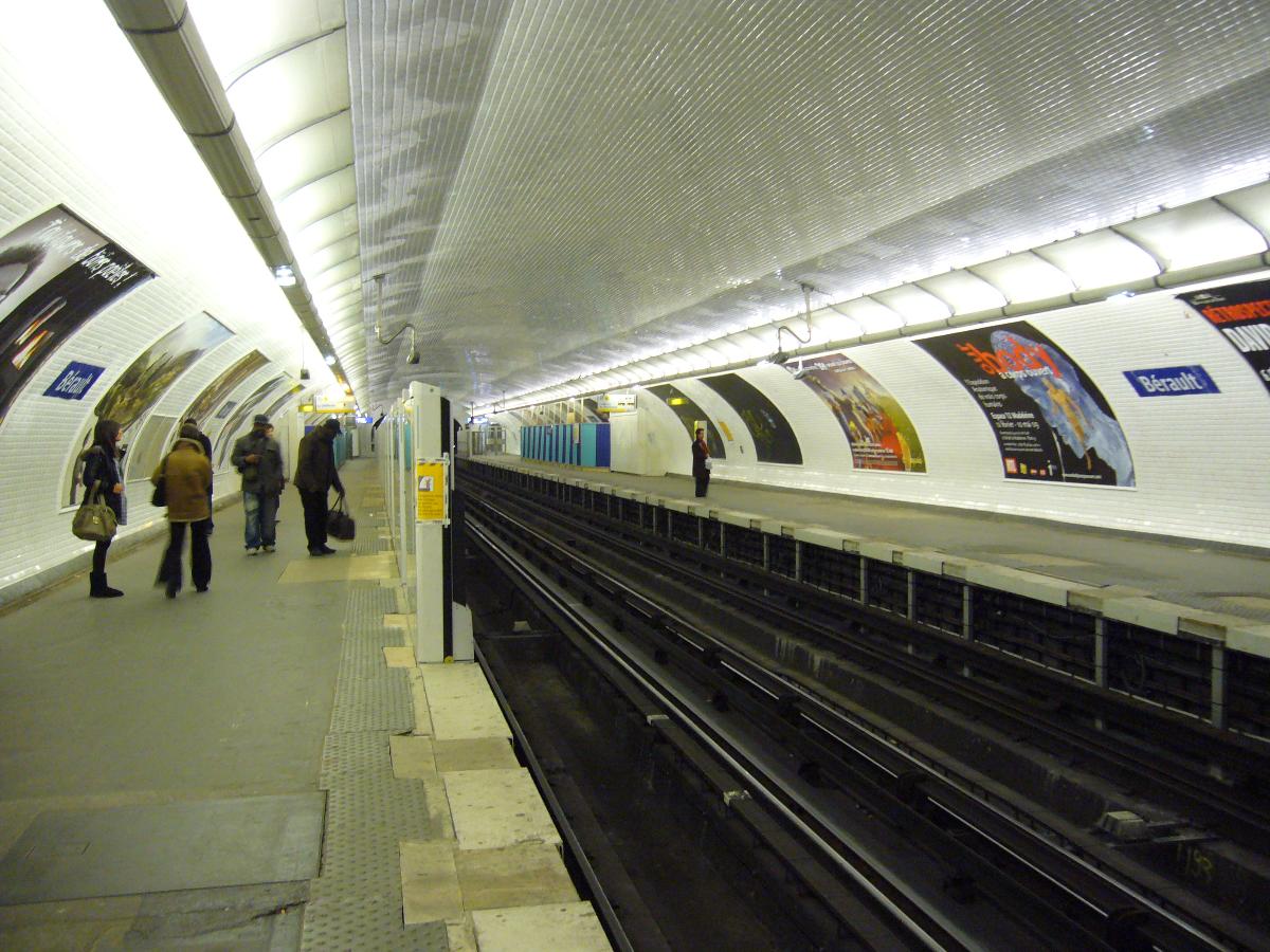 Station de métro Bérault - Paris (Ligne1) 