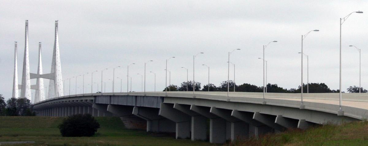 Greenville Bridge 