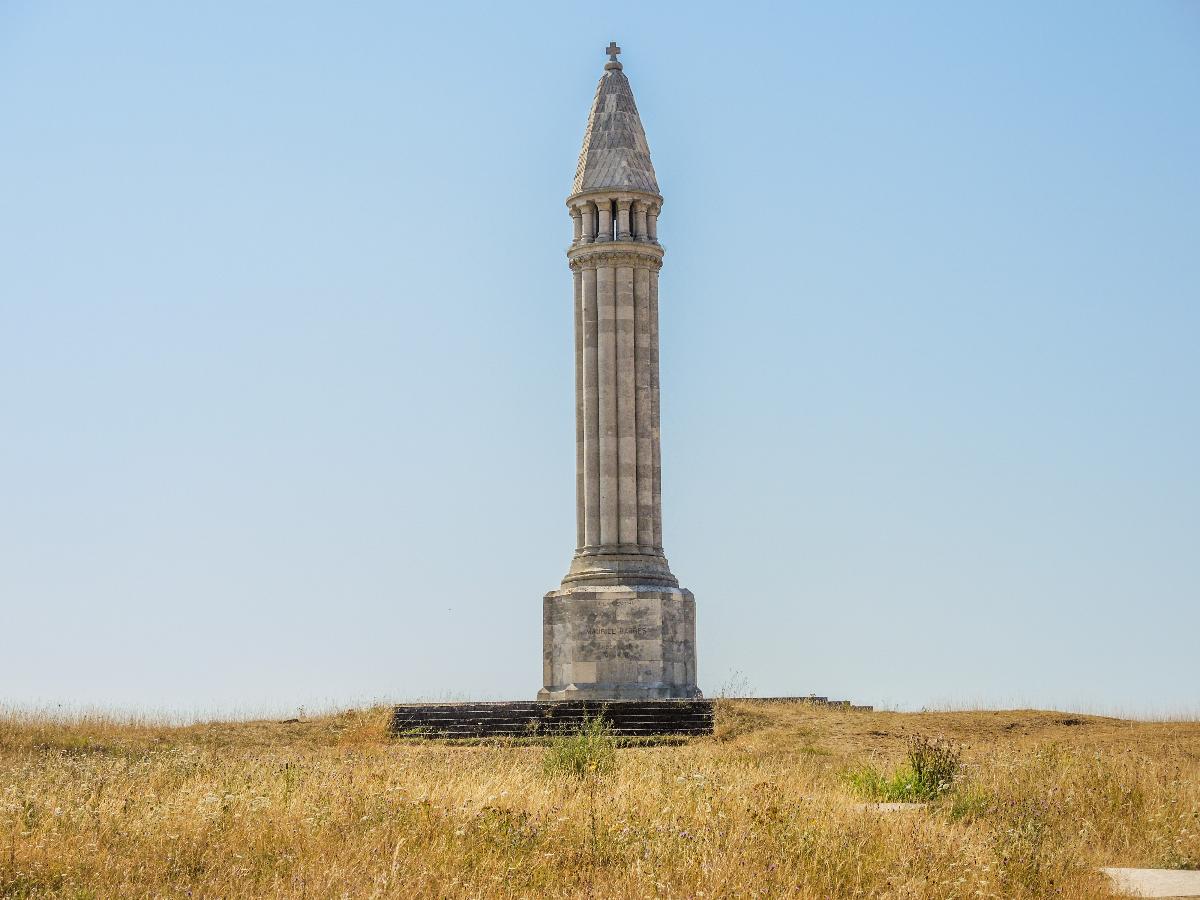 Barrès-Monument 