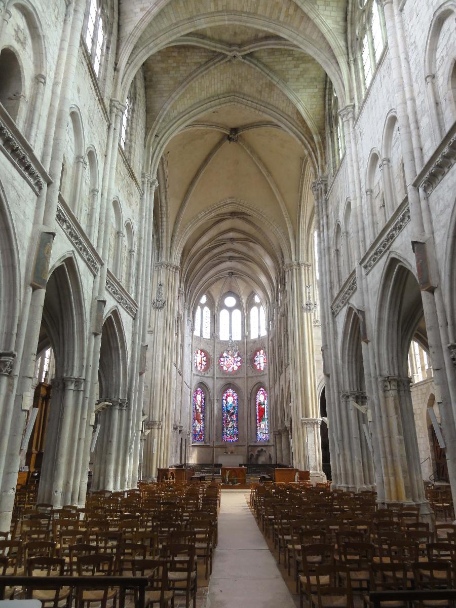 Église Notre-Dame-de-la-Nativité de Moret-sur-Loing 