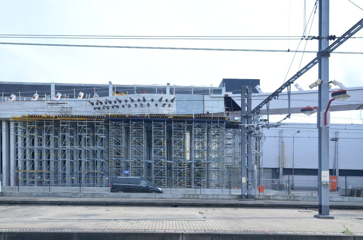 Gare de Namur - Construction de la rampe d'accès à la plateforme de la gare multimodale 