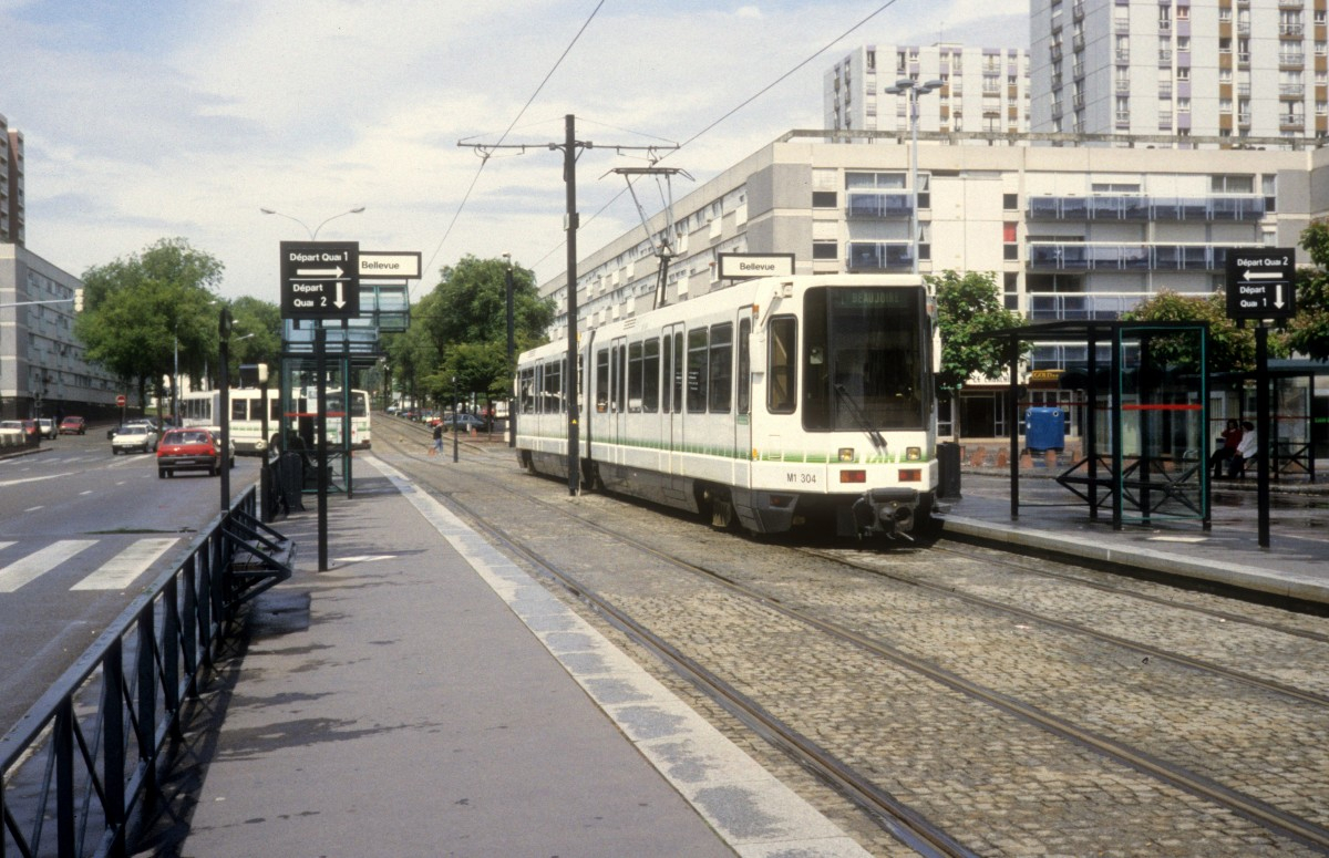 Nantes SEMITAN SL 1 (M1 304) Bellevue (Endstation) im Juli 1992. 