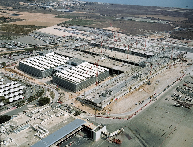 Alicante Airport: New Area Terminal - February 2009 