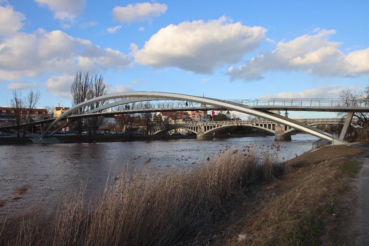 New Elbe footbridge in Nymburk 