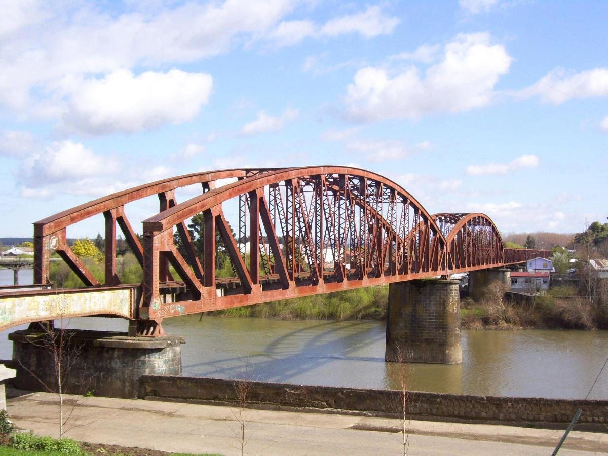 Nueva Imperial Railway Bridge 