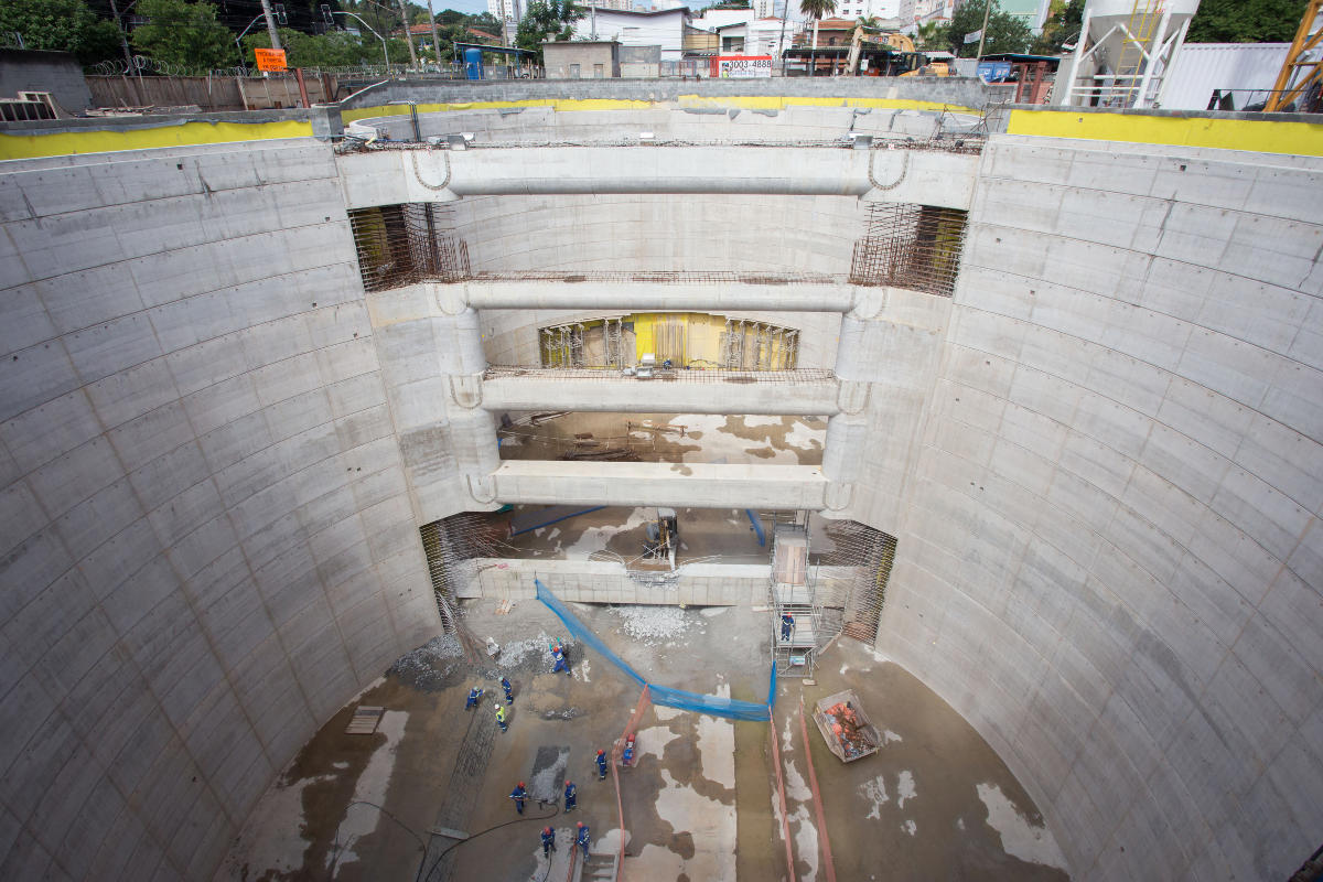 Brooklin Metro Station 