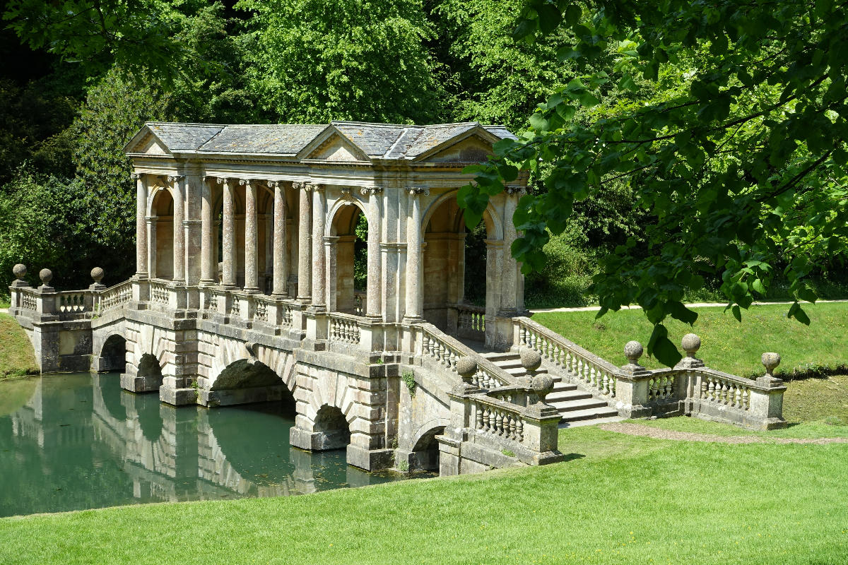 Palladian Bridge, Prior Park - Bath, England. 