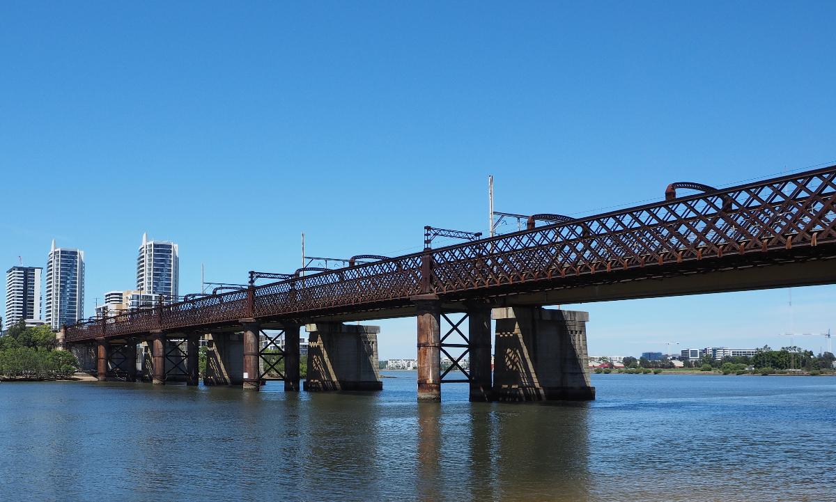 The Parramatta River railway bridge viewed from Meadowbank 
