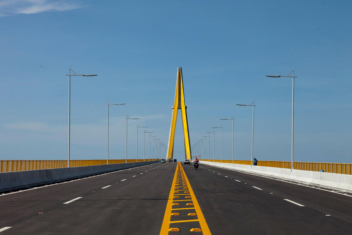 Rio Negro Bridge 