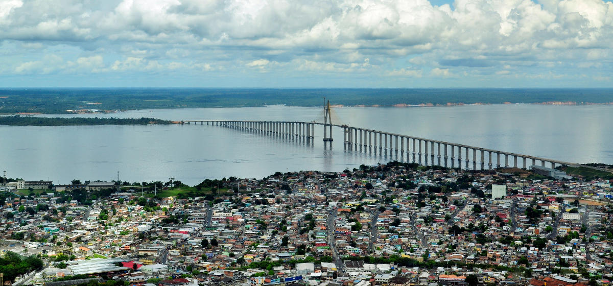 Pic by Neil Palmer (CIAT). Aerial view of Manaus, the capital of the Brazilian state of Amazonas. Please credit accordingly. 