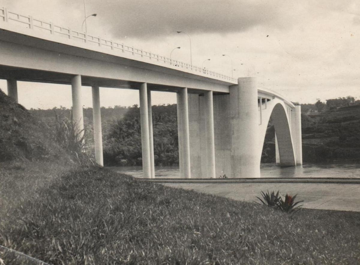 Pont international de l'Amitié (Brésil-Paraguay) 
