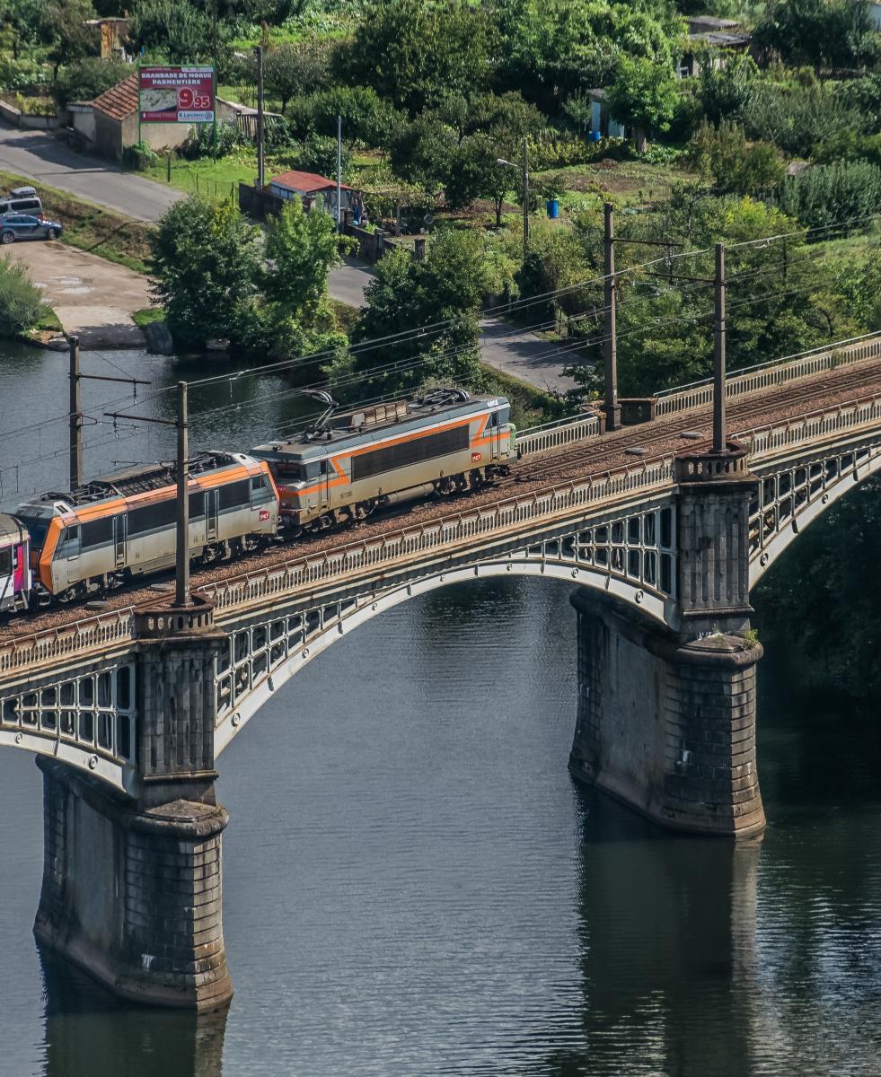 Railway bridge in Cahors, Lot, France 