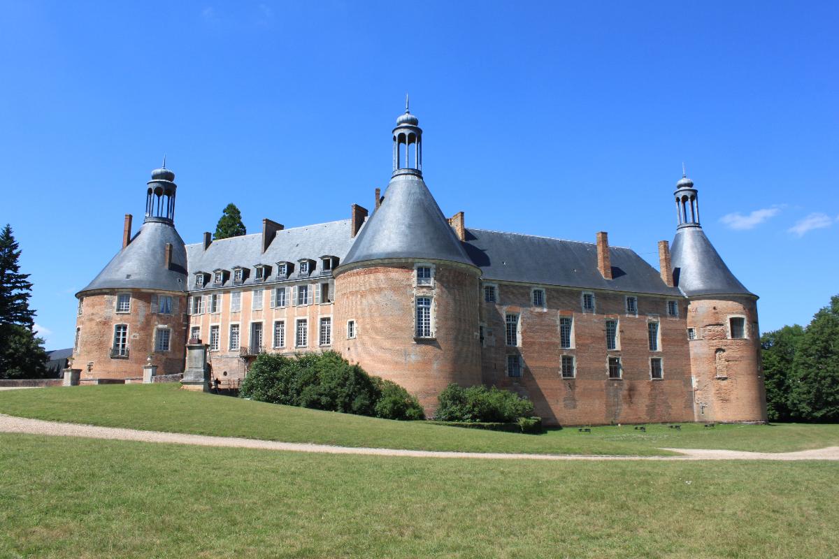 Château de Saint-Fargeau, Saint-Fargeau, Yonne, Bourgogne, France 