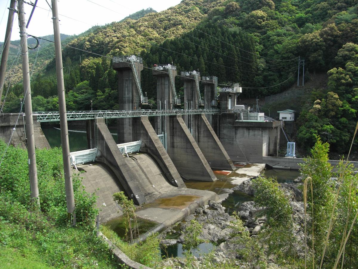 Shimoaka Dam 