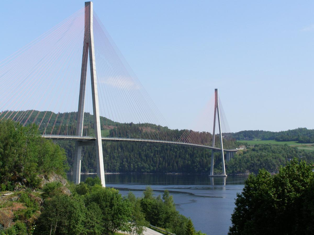 The Skarnsund Bridge is a 530 m main span long concrete cable-stayed bridge that crosses the Skarnsundet sound in Norway 