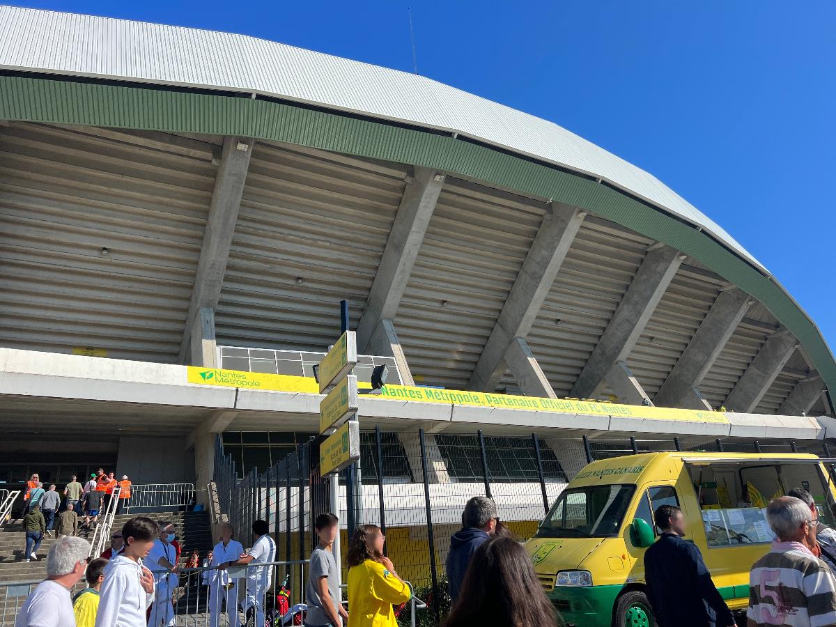 File:Stade Vélodrome 1.jpg - Wikipedia