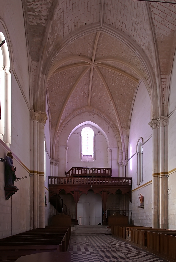 Église Saint-Pierre de Pérignac 