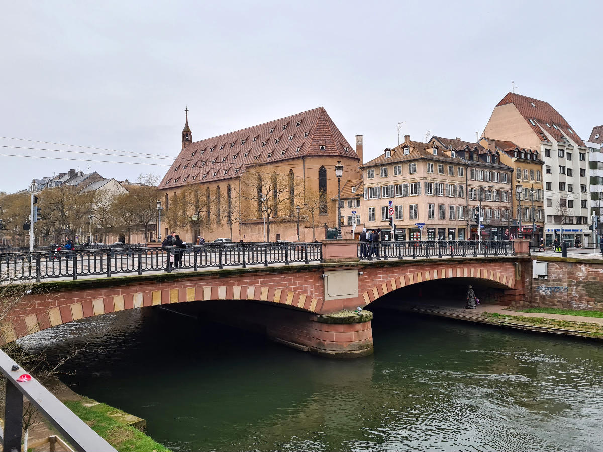 Strasbourg : pont de Saverne et quai Saint-Jean 
