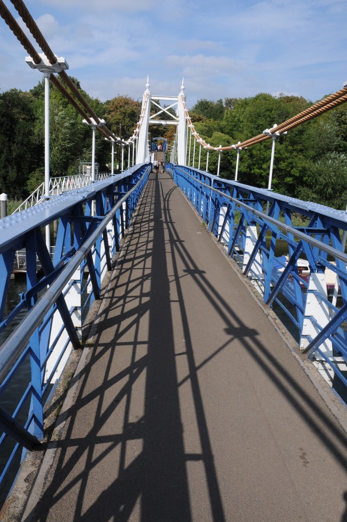 Suspension bridge at Teddington  