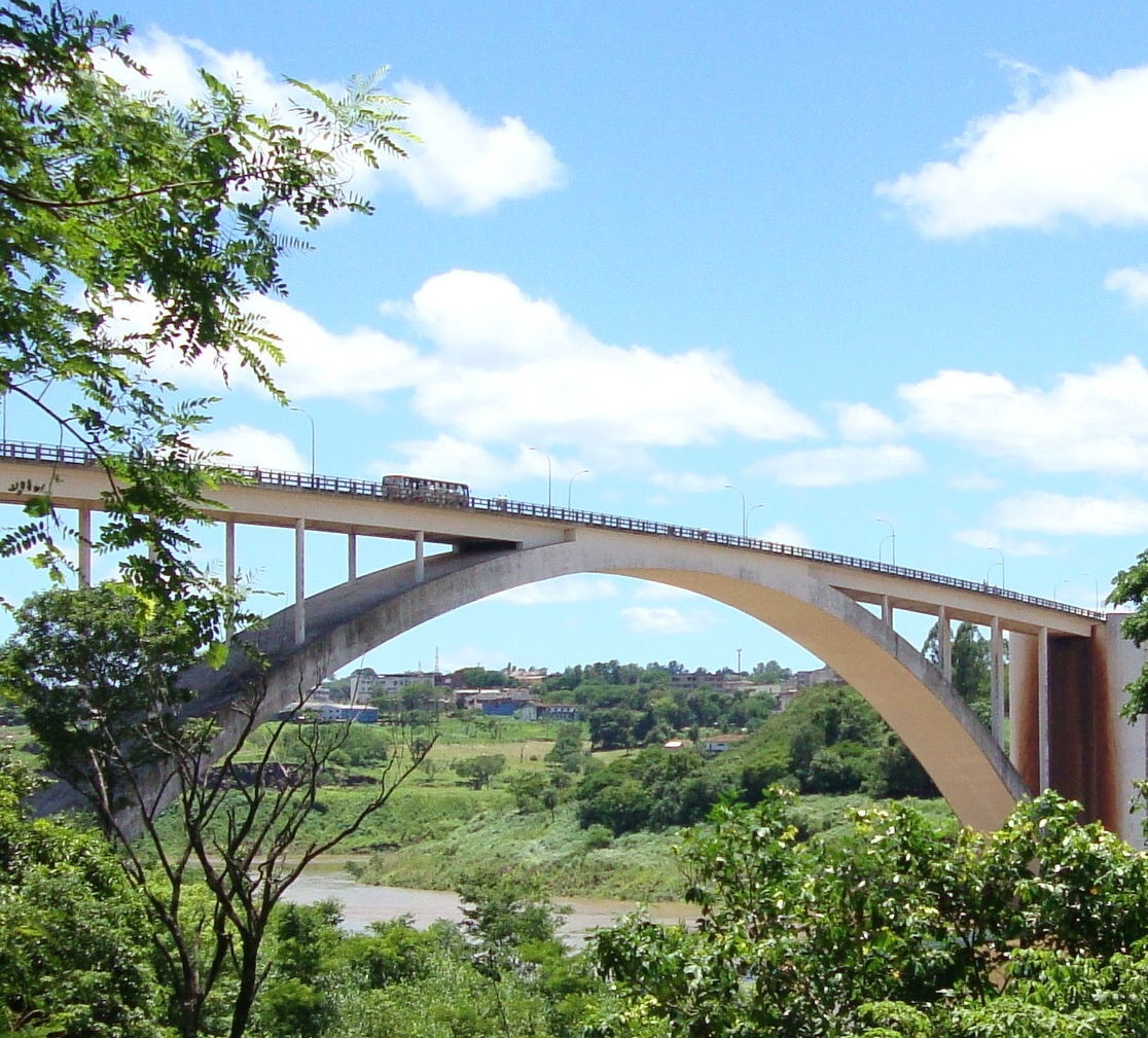 Pont international de l'Amitié (Brésil-Paraguay) 