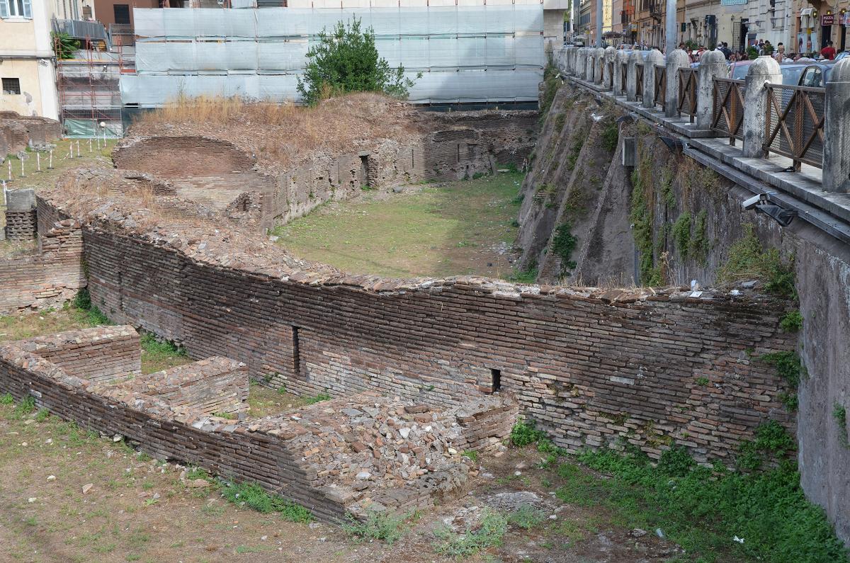 The Ludus Magnus, one of the four training grounds for Roman gladiators in Rome Built by the emperor Domitian (81-96) east of the Colosseum, Colosseum Valley, Rome