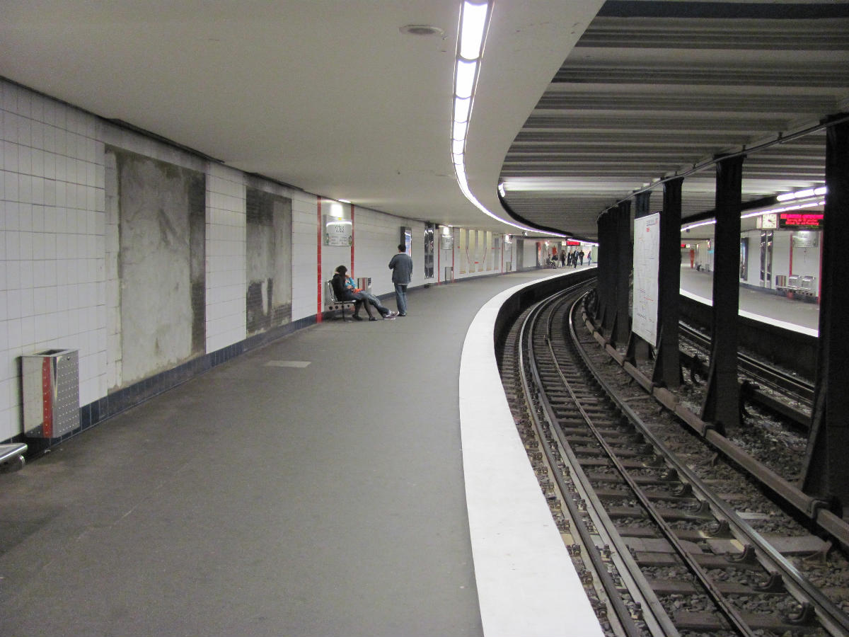 Station de métro Rathaus 