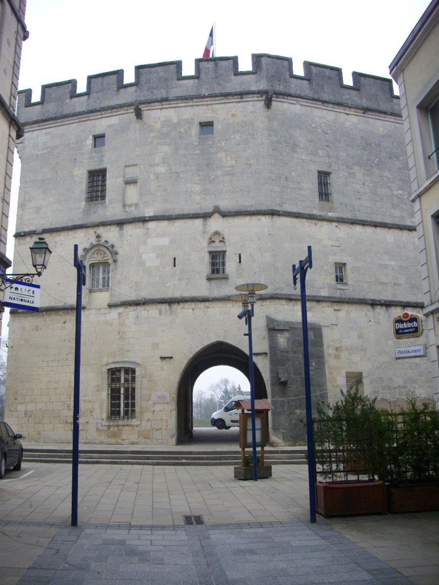 Porte Chaussée 