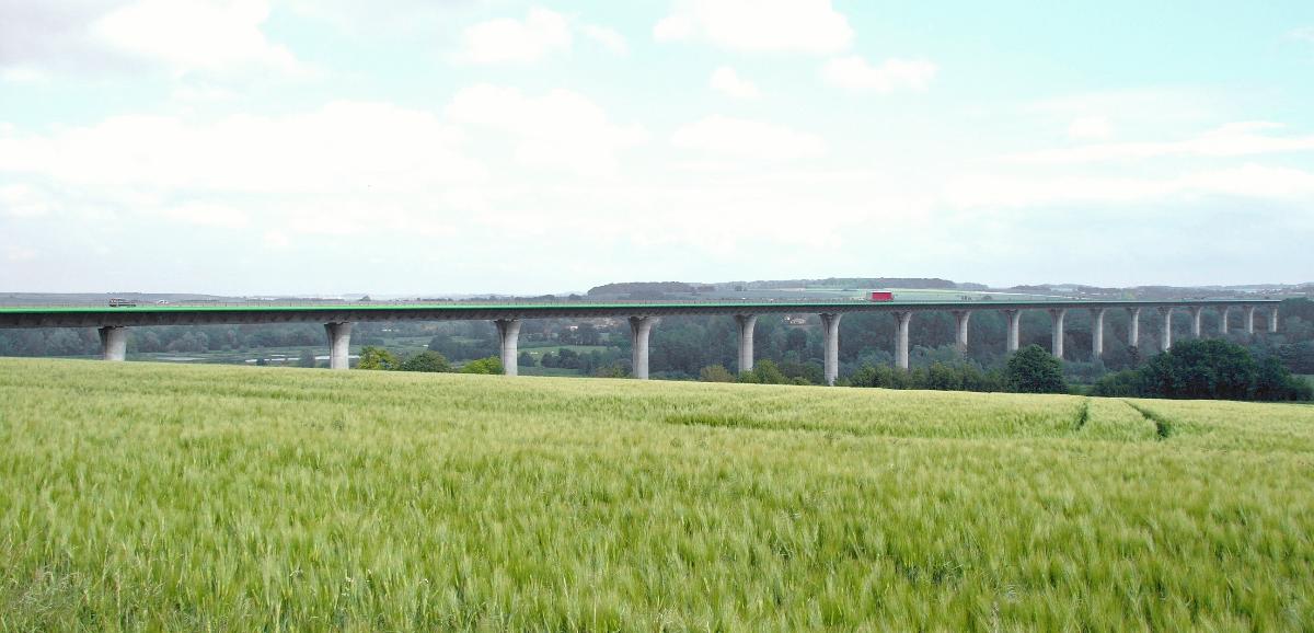 Viaduc du Scardon, à proximité d'Abbeville, Somme, France 