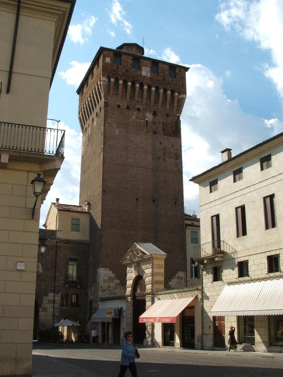 Porta Castello-Turm 