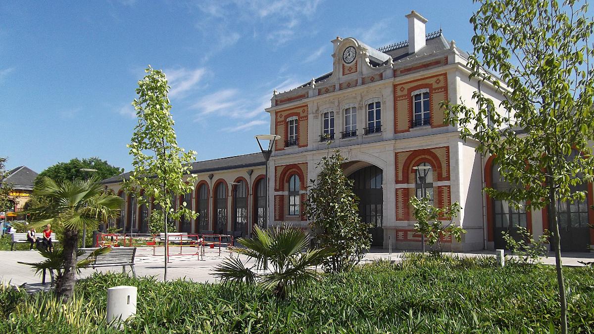 Vichy Railway Station 