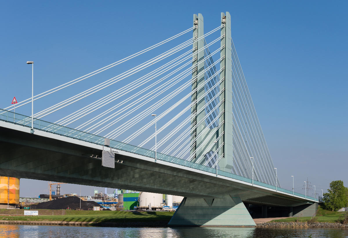 New Hoechst Bridge 