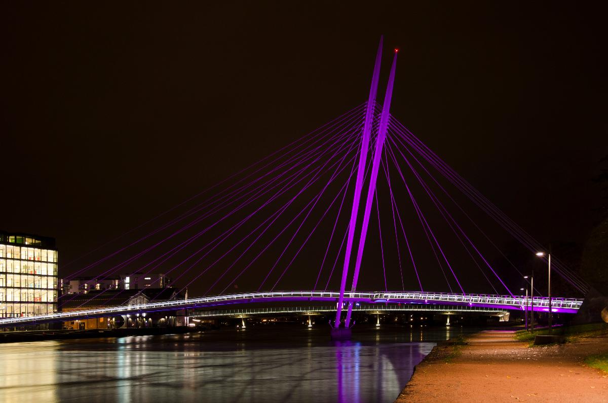 Ypsilon pedestrian bridge in Drammen, illuminated in pink as part of the Pink Ribbon campaign in October 2017 